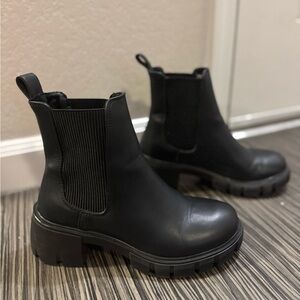 Steve Madden Chelsea Ankle Boots